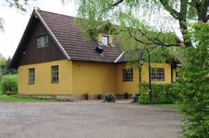 1940-talet). Ekonomibyggnader Byggår: 1800-talet. Förändringar: 1880-talet: ombyggnad av stallängan (ny våning, höskulle, byggdes på ovanpå).