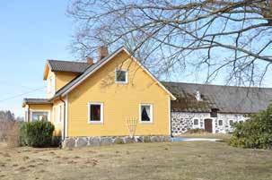 Tjörnarp 3:4 (Kyrkbyn 203) Lantbruk med boningshus Bostadshus i 1 1/2 plan Byggår: 1909 Träkonstruktion på gråstensgrund. Fasader klädda med gul liggande spontad panel.