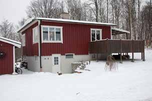 K-2, M-2 Vagnen 1 (Spångahusvägen 1) Korsaröd Två hus sammanbyggda i vinkel Bostadshus i 1 ½ plan. Byggår: 1800-talet, enligt muntliga uppgifter. Träkonstruktion på gråstensgrund.