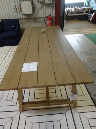 Inomhusbord Glory 240 x 100 1133-001 Avslut: