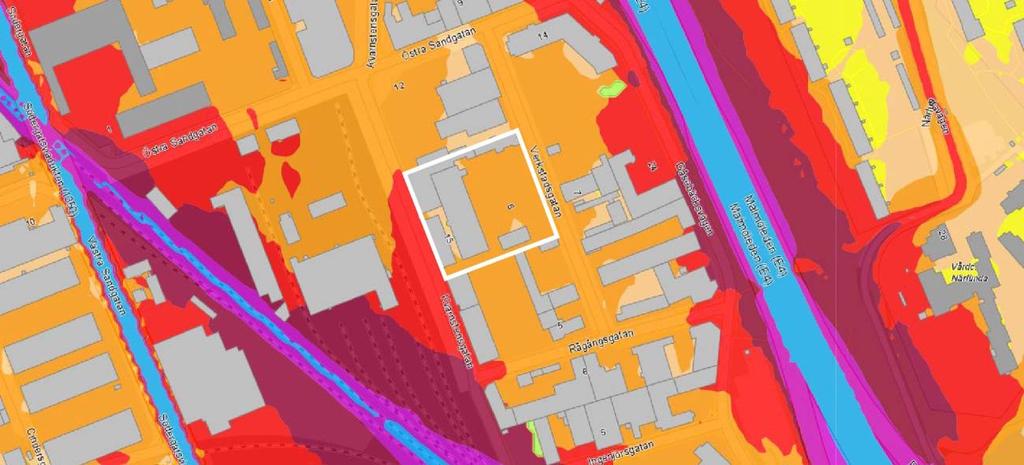 5(7) Dnr 1793/2013 förvarar däck, vilket utgör en risk vid brandolyckor. Fördjupade studier krävs under detaljplanearbetet. Markföroreningar Det finns inga kända markföroreningar inom fastigheten.