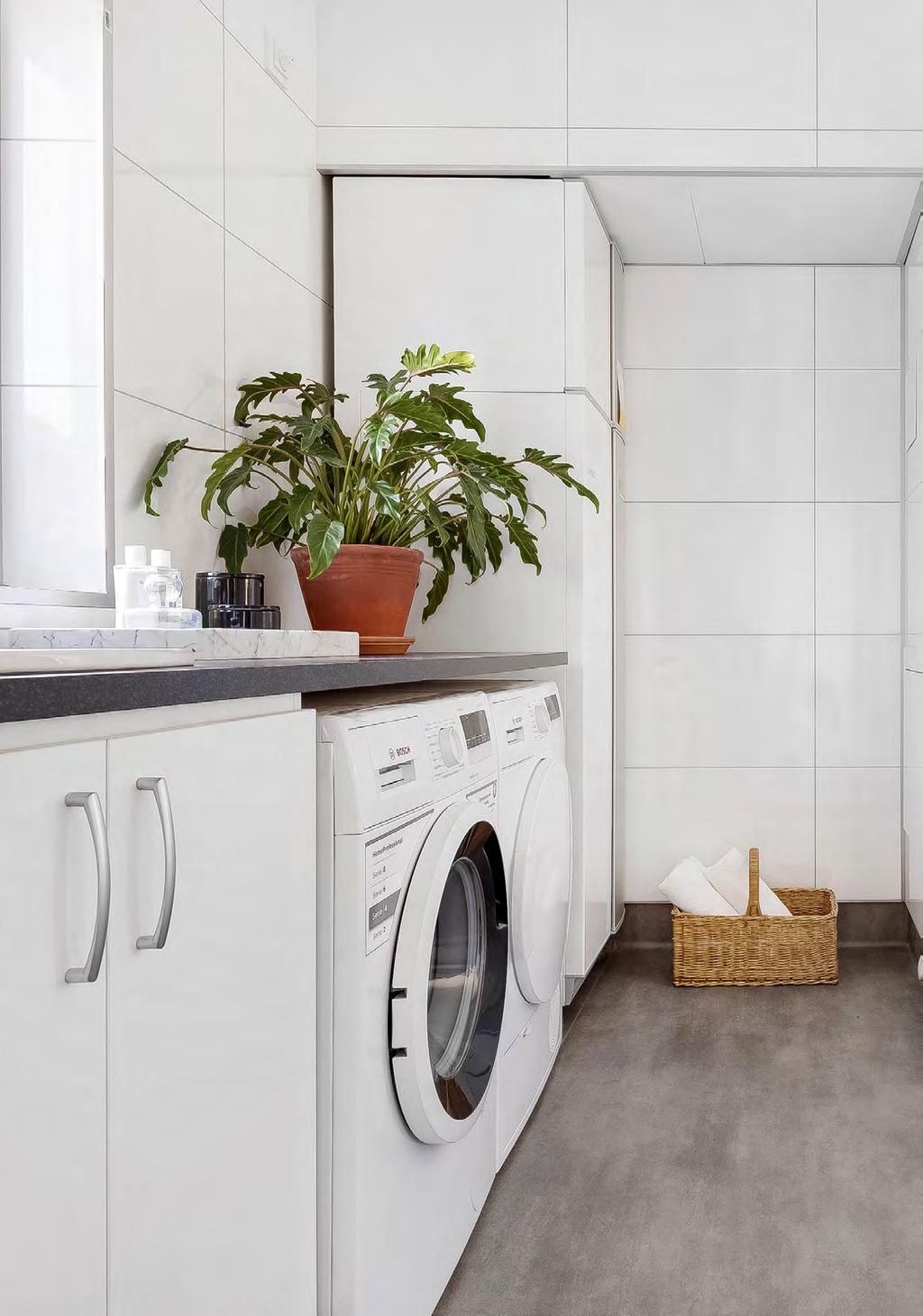 Årlig energiförbrukning 281 kwh, baserad på 160 torkcykler för standardprogrammet bomull skåptorrt vid full och halv maskin easyclean filter: enkel rengöring av kondensorfiltret autodry: