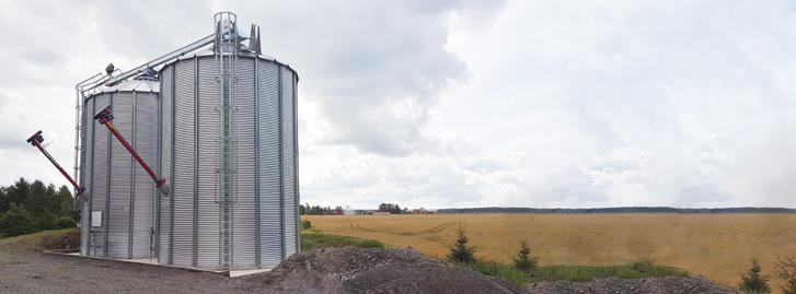 till utloppsänden. Man kan välja mellan tre olika versioner av tömningshuvudet: horisontell, med 25 graders vinkel och vertikal (se bild).