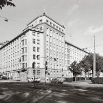 Mehiläinen som en del av det 100-åriga Finland 1909 1940 1970 2010 2015 Reguel Löfqvist, Akseli