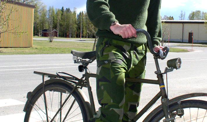 och har sedan länge i Sverige varit ett troget fordon i Försvarsmakten.