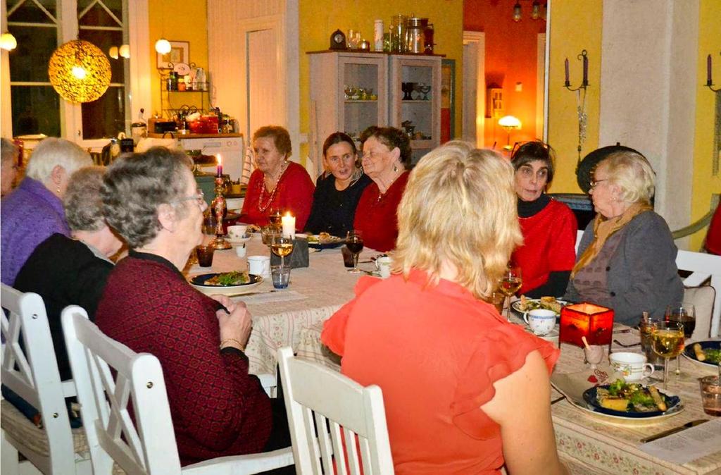 Verksamhetsåret avslutades med en trevlig julfest tillsammans med Hitismarthorna hemma hos ordförande Maria Pick i Stubbnäs.