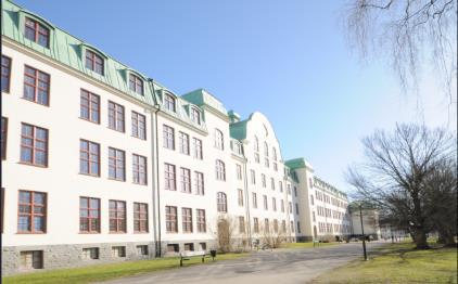 Sundbyberg, ett område som genomgår en stor utveckling avseende infrastruktur. Fastigheten är inriktad mot vårdändamål med stora hyresgäster som Stockholms Läns Landsting och Aleris.