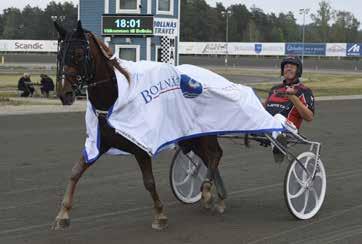 HISTORIK Tidigare vinnare av John Deeres Pokal År Segrare Hästägare 1969 Oliver Scott Sven Jönsson 1970 Limbo Stall Seea 1971 Ricki U.