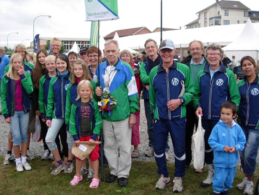 Maj 2018 -- 2 -- Klubbmöteskommittén Klubbmöte den 14 maj Klubbmötet är inställt Klubbmöte den 11 juni Stugsektionen arrangerar Program: Varpa-KM och Pil-KM Plats: Klubbstugan Flisenberg, Alla har vi