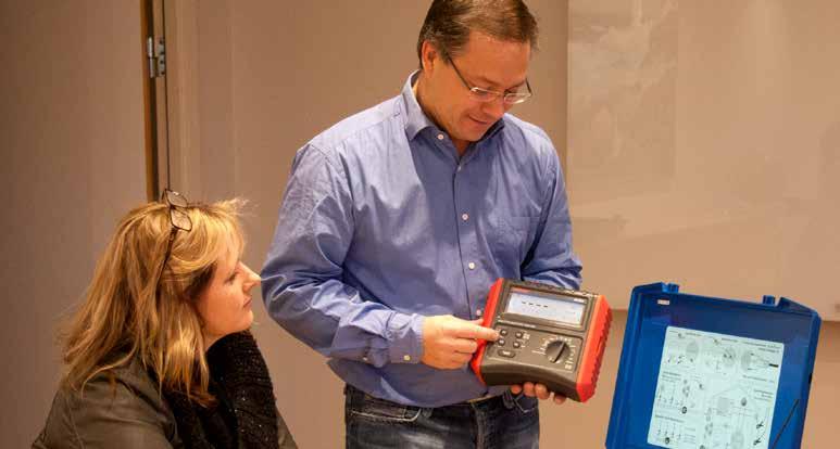 Dokumentation skriver man för hand på medföljande pappersprotokoll eller digital protokollmall.