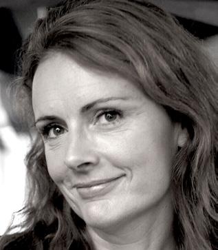 se, arbetat för Computer Sweden, Affärsvärlden och skrivit böckerna Fingerprint the story och Insiders. 2007 vann han en Guldspade tillsammans med kollegan Annelie Östlund.