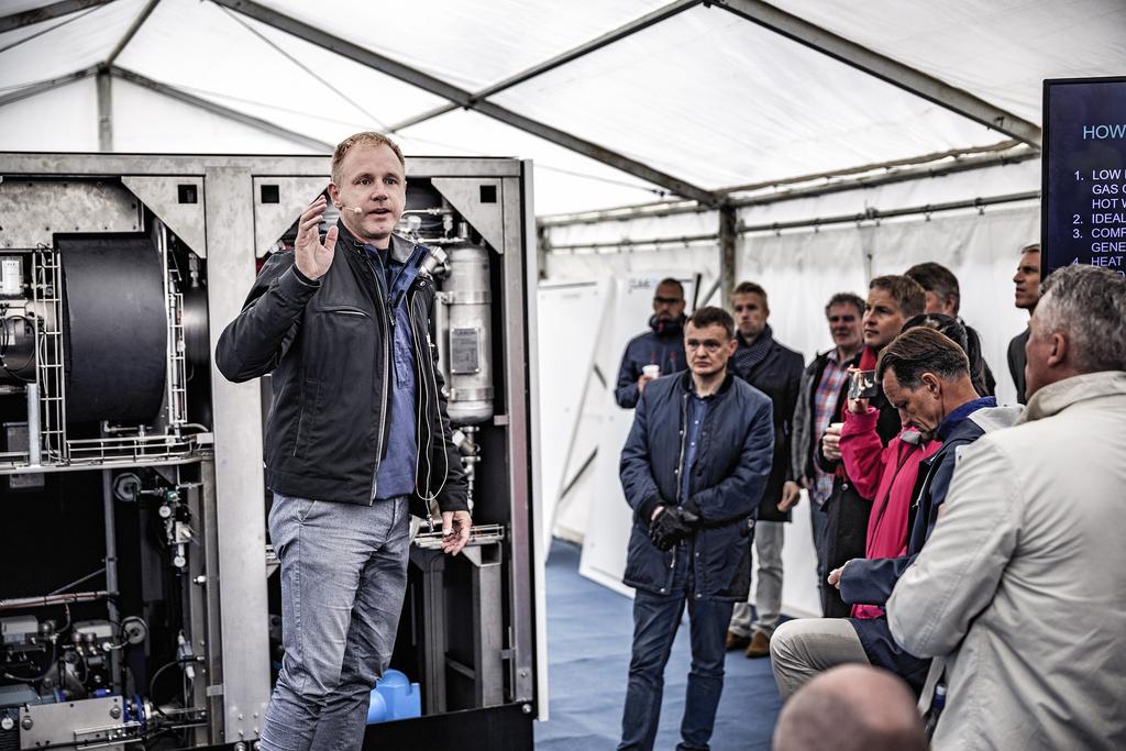 UTVECKLING INOM SEGMENTET FÖRETAG Fortsatt stark tillväxt Resultat- och lönsamhetstillväxten för företagssegmentet fortsätter vara starka under de första nio månaderna.