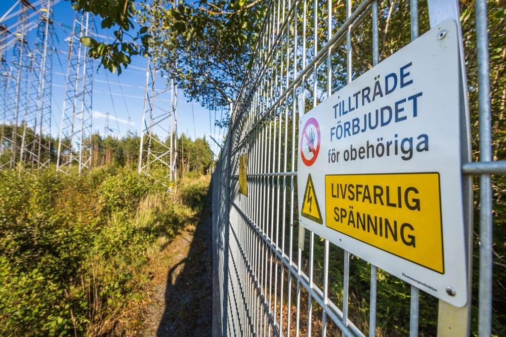 Sammanfattning Rapporten tar upp hur Svenska kraftnät tar hand om avvikelser inom arbetsmiljö, miljö, elsäkerhet, egendom/säkerhet och kvalitet som inträffat under Q2 2017.