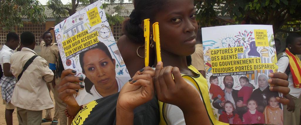 Du får en utbildning i vår grundkurs samt tips och tricks om hur du kan på bästa sätt utbilda. Utbildningen äger rum i Göteborg lördagen den 9 september och du ansöker här: http://aktivism.amnesty.