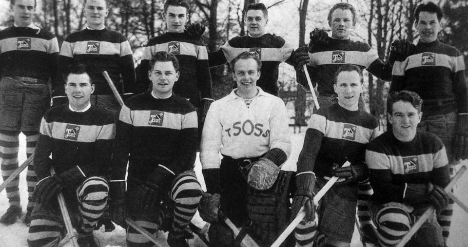 År 1912 beslöt staden att övergå till stavning med ä. År 1970 beslöt stadsfullmäktige att återgå till stavning med e och från och med den 1 januari 1971 stavas Helsingborg med e.