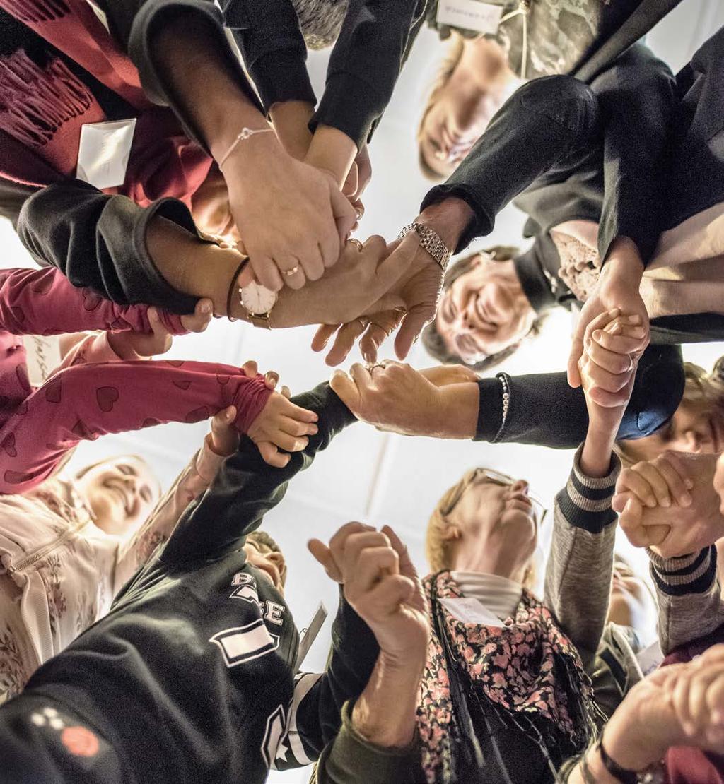 Våra 26 000 frivilliga runt om i Sverige är en grund för att vi ska leva upp till vårt uppdrag på ett effektivt sätt. Vilka strategier har Svenska Röda Korset för att uppnå sina mål?