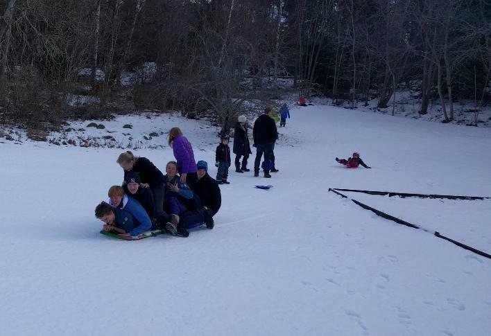 Pulkadag Den 11 februari är det dags för kårens pulkadag vid Tenöbadet. Vi hoppas på mycket snö så vi kan tävla i pulka. Vid brist på snö kommer det att finnas andra roliga aktiviteter istället.