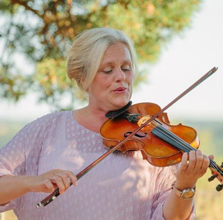 Kontakta församlingens växel, 08-410 84 700 Musik i sommarkväll Onsdagar 5/7-9/8 Med den klassiska musiken som drivkraft öppnar vi portarna till kyrkan för att berika Lidingö med