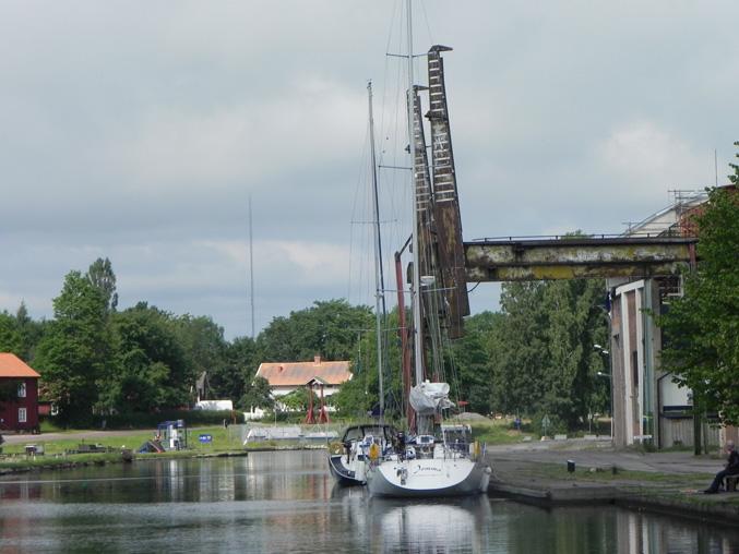 Lite underligt är det att Göta kanal här i Östergötland i