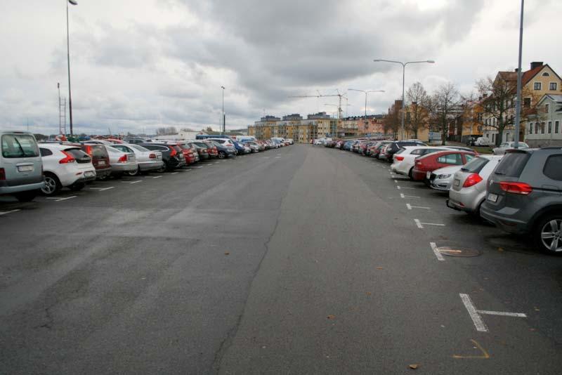 Bilparkering I centrala Västervik finns ca 400 parkeringsplatser tillgängliga för allmänheten, lokalisering framgår av bilaga.