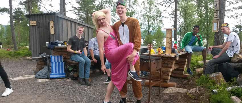 eldat upp våra badtunnor och en av badtunnorna har en djuphåla om två meter.