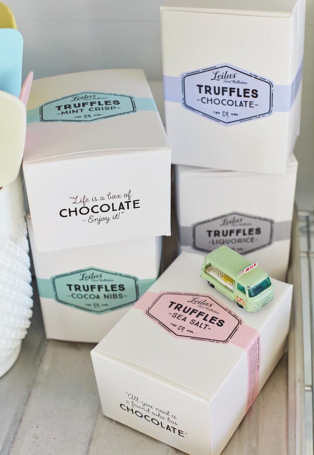 Pris: 89:-/st Leilas Truffles Sea Salt Art nr: 102455 Chokladtryfflar med havssalt Leilas Truffles Cocoa Nibs Art nr: