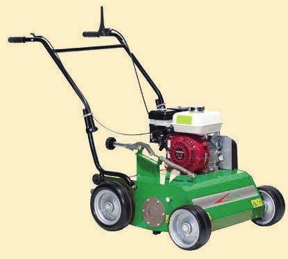 8 Hp Drivning: Mekanisk Arbetsbredd: 50 cm Klipphöjd: millimeterjustering Klippsystem: 48 st slagor Handtag: Fällbart