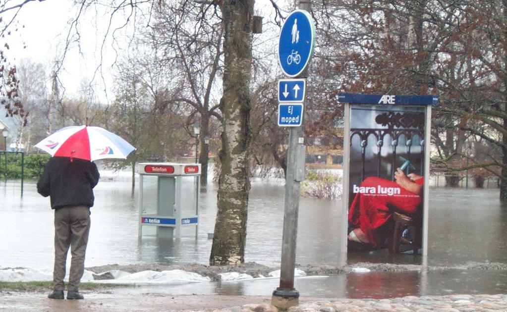 I hällande