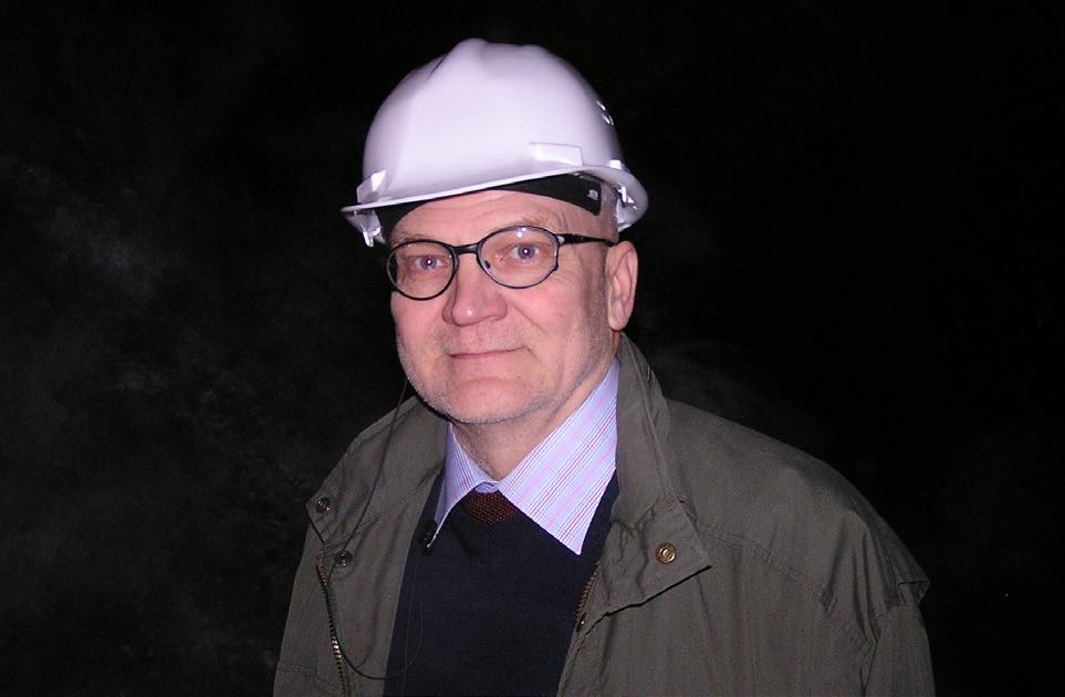 VD har ordet Efter ett målmedvetet arbete och stora utvecklingsinvesteringar under många år har Sotkamo Silver nu beslutat att starta byggandet av Silvergruvan för att utvinna fyndigheten.