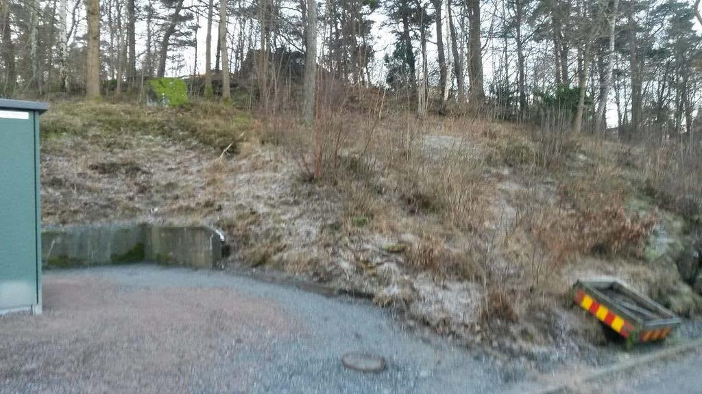 2 Geotekniska fältundersökningar Inga geotekniska fältundersökningar har utförts. En okulär besiktning av området har utförts 2016-02-04. 3 Geoteknisk översikt 3.