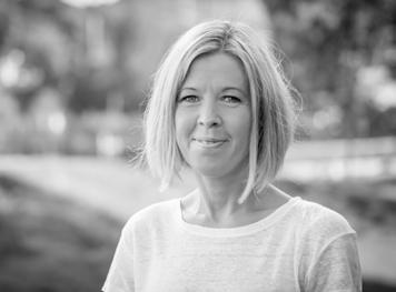 SÅ ÅR DET TILL NÄR DU KÖPER BOSTAD AV OSS STE 01 SKICKA IN INTRESSEANMÄLAN Anmäl ditt intresse för något av våra bostadsprojekt, så mejlar vi all information du behöver.