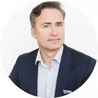 Framtida outsourcingstrategier från outsourcad IT-miljö till as a service och molntjänster Ulf Brömster, Head of IT Product and Services Sourcing, Ericsson Vilka nya