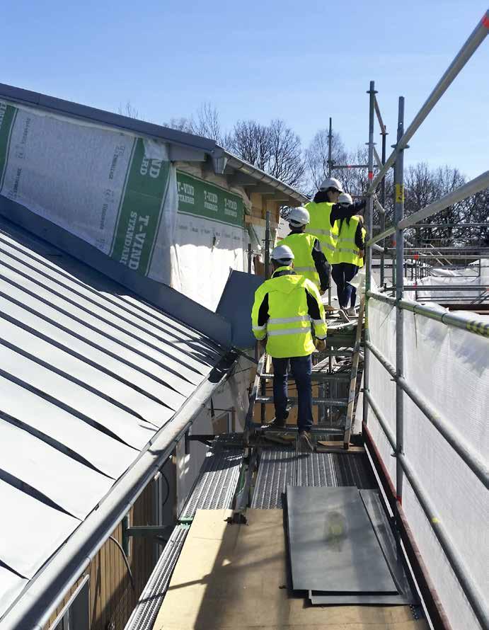 FÖRVALTNINGSBERÄTTELSE Projektledare Jan Mattsson tog med en grupp elever
