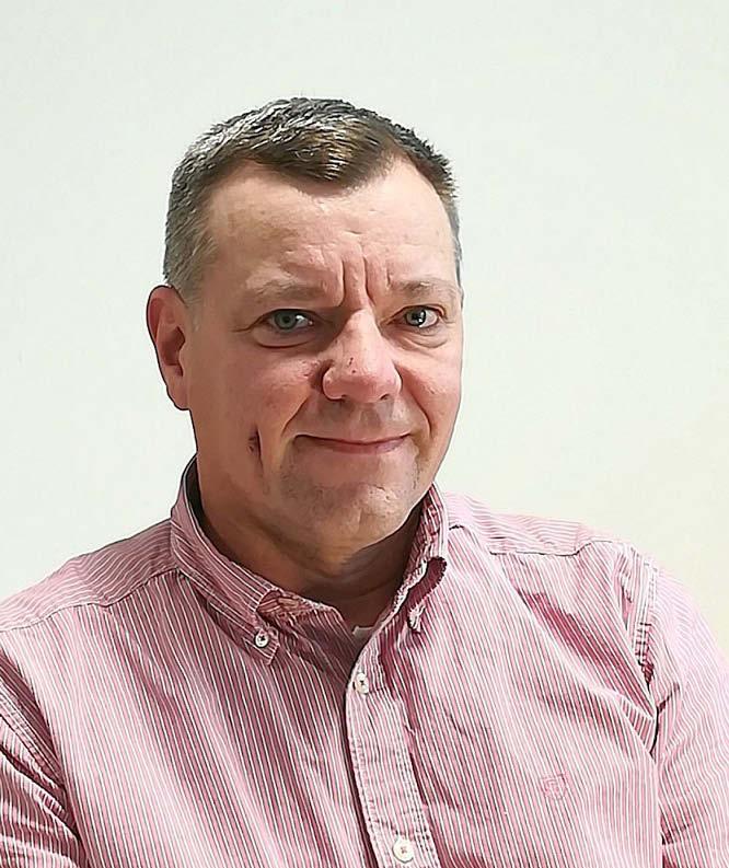 I YRKESLIVET Jari Korhonen AFM, agronom landsbygdschef Sotkamo Arbetsbeskrivning Jag arbetar som chef för samarbetsområdet för landsbygdsförvaltningen i Kajana, Kuhmo och Sotkamo.