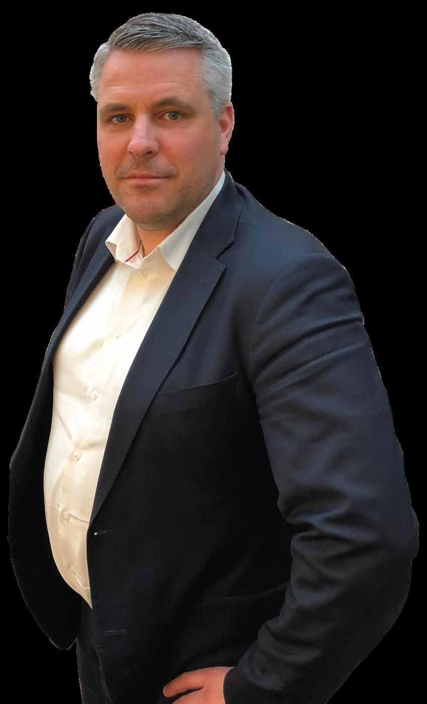 29 ÖVRIG LEDNINGSPERSONAL Mattias Ahlberg, f. 1974 COO/Investor Relations Ahlberg är medgrundare till RAIRE Invest och den verksamhet som bedrivs i bolaget idag.