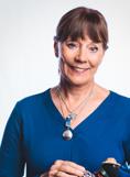 Han är en uppskattad föreläsare inom hälsa, kost och komplementärmedicin, samt är en internationellt certifierad