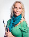 Ylva Jansson Ylva Jansson är certifierad hälsocoach, ayurvedisk hälsorådgivare och yogainstruktör. Hon är även utbildad inom kinesisk medicin och zonterapi.