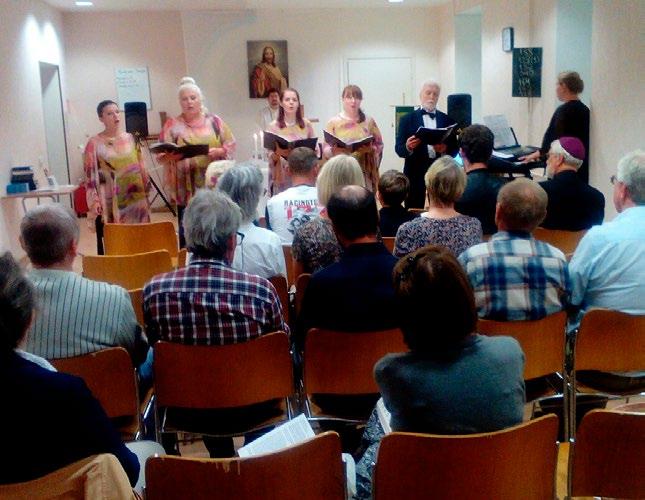 Högmässa på Kronstadt (Kristi förklarings dag) teolog. Hur han fått tid till det kan man undra med heltidsarbete förutom gudstjänstliv på Kronstadt och i hans moderförsamling Tyris.