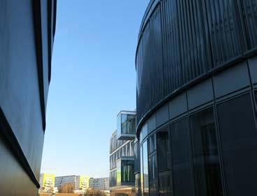 Uthyrt vid byggstart: 100 procent Miljöcertifiering: Miljöbyggnad Silver Projektbeskrivning: Höstterminen 2017 öppnades skolan samt idrottshallen. Skolan rymmer cirka 600 elever.