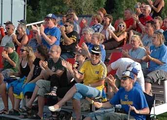 LANDSLAGSVERKSAMHETEN 17 KADETTLANDSLAGET VANN EM-KVAL I NYKÖPING Sveriges U15-landslag, Kadettlandslaget, vann UEM-kvalet som avgjordes i Nyköping.