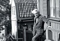 00 Per Anders Fogelströms terrass, Fjällgatan 30 KOSTNAD 120 KR En vandring i historiska kvarter En vandring i gamla historiska kvarter från Fjällgatan till Mosebacke.