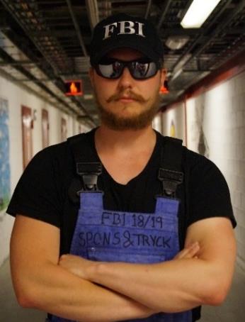 Andreas Bergström Befattning: Spons & Tryck Studenten tagen i: Skellefte Detta skulle jag ta med mig till en öde