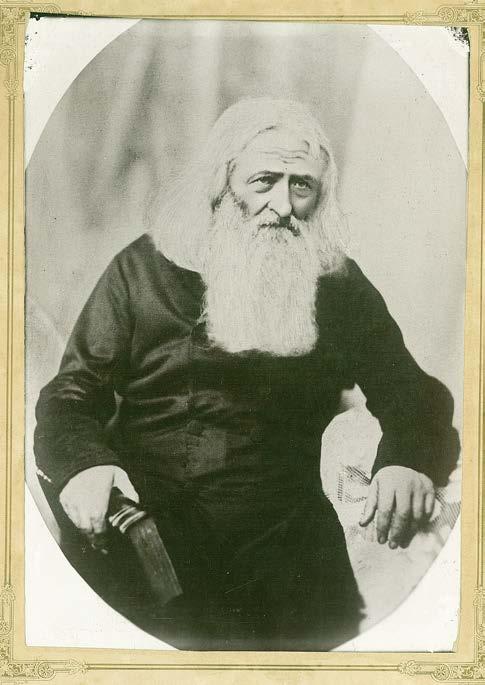 Prosten Johan Dillner (1785 1862) var präst i Östervåla 1839 1862. Dillner arbetade för att förbättra kyrkosången genom uppfinnandet av instrumentet psalmodikon.