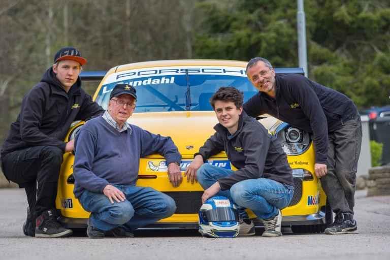 RACING Lukas Sundahl Lukas Sundahl har utvecklats vidare i Porsche Carrera Cup Scandinavia under sitt tredje år i cupen.