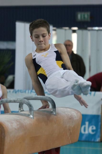 5 guld till Sverige i grenfinalerna 2011-04-18 Vid grenfinalerna vid U14 NM i Halmstad fortsatte de unga svenska laget att prestera på topp. Det blev maximal utdelning med 12 medaljer av 12 möjliga.