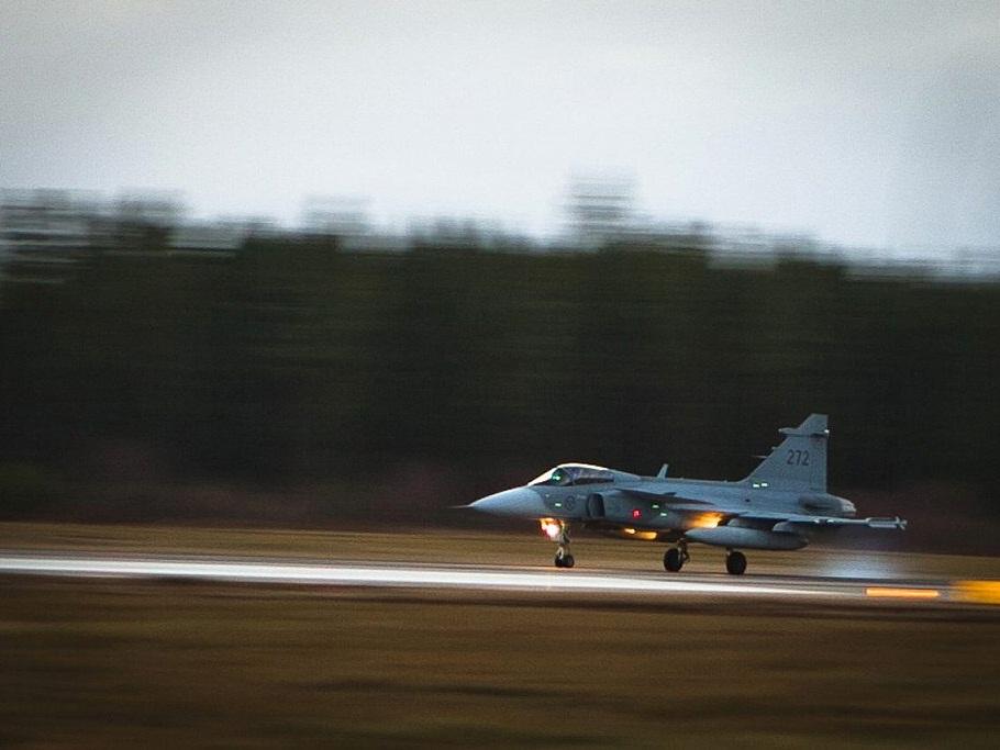 Effektiv försvarslogistik när och där den behövs Försvarslogistik inom Flygområdet