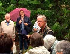 Lars berättade på ett fängslande sätt om verksamheten och alla duktiga medarbetare i trädgårdarna. Han öppnade alla våra sinnen för naturen.