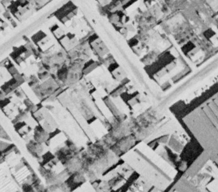 (Bild från 1960 taget över kvarteret Skepparen) Enskilda Skepparen 1, 2 och 5 2018-06-21 Yttrandet gäller in- och utfarten vid Kungsgatan 45 som idag används av hyresgästen Skyltverkstan AB för sina