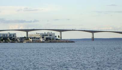 Ny adress:... Sommarresa till Öland 14 I somras deltog jag i en resa till Öland. Min syster Iwe var reseledare för 37 deltagare. Vi åkte med Vikinglinjens nya färja Grace, som drivs med gasmotorer.