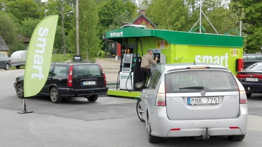 SMART TANKSTATION Helt automatiserad, går att betala med alla kreditkort samt egna Smartkort, uppkopplad mot kontoret 24h, solceller driver lamporna, går att tanka både bensin och diesel, byggs